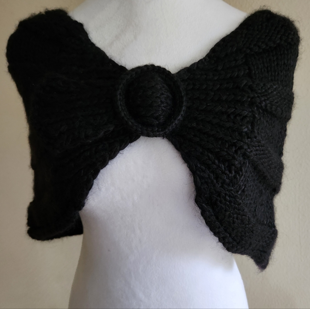 Wool & Acrylic thick shrug
